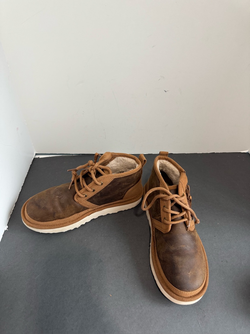 UGG Neumel Zip Men’s 6 Brown Leather Boots 1103883 Fits Women 7.5 / Kids 6 - Picture 3 of 12